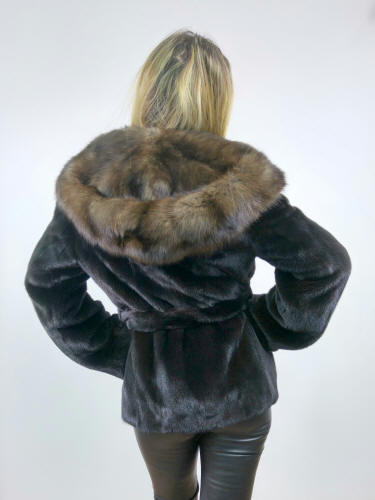 سترة، فرو السمور